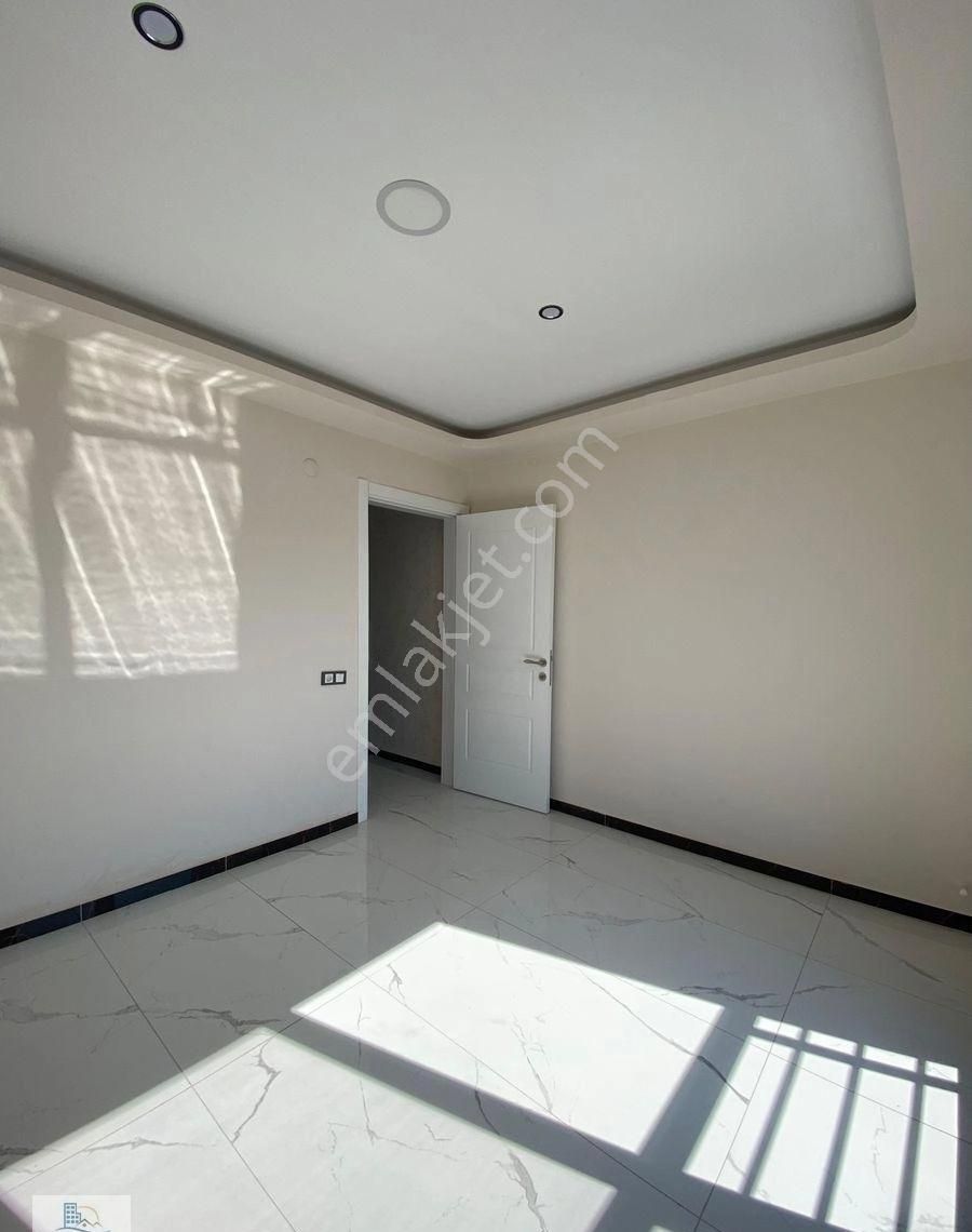 Altınkumda Denize 100 Metre Mesafede Havuzlu Asansörlü 3+1 Dubleks Daire - Görsel 9