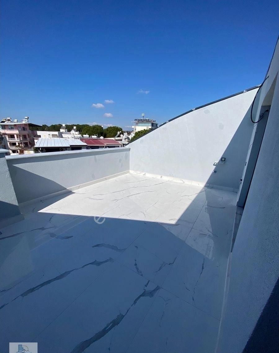 Altınkumda Denize 100 Metre Mesafede Havuzlu Asansörlü 3+1 Dubleks Daire - Görsel 7