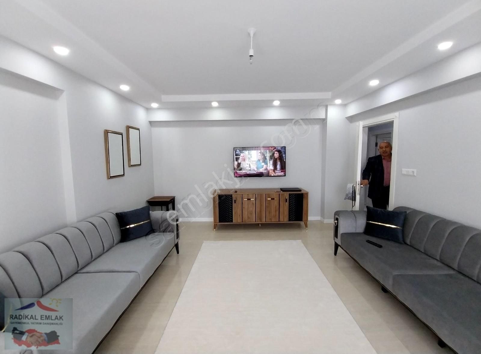 Adapazarı Yağcılar Satılık Daire Yağcılar Mah.3+1 Salon 135m2 Yerden Isıtmalı Satılık Daireler