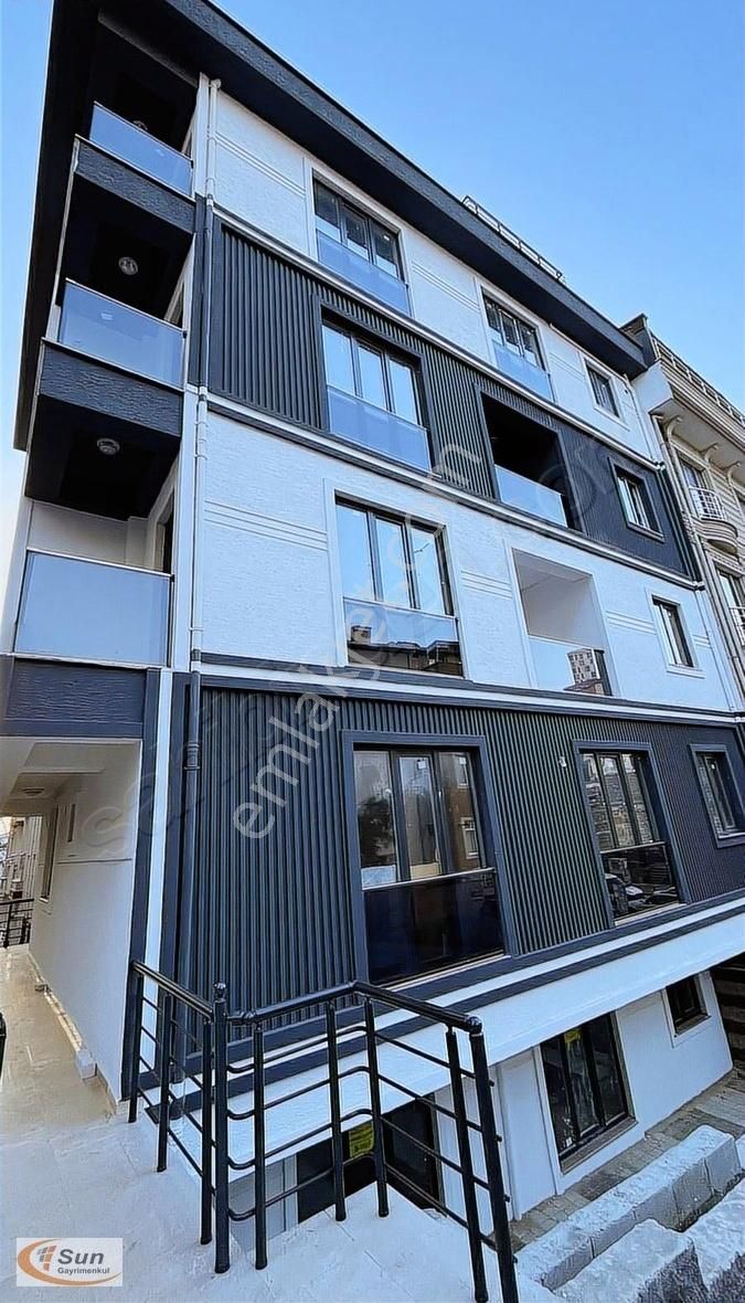 Ümraniye Çakmak Satılık Daire Sun Gayrimenkul'den Cadde Üzeri 110m2 Net Kaçırılmaz Sıfır Daire