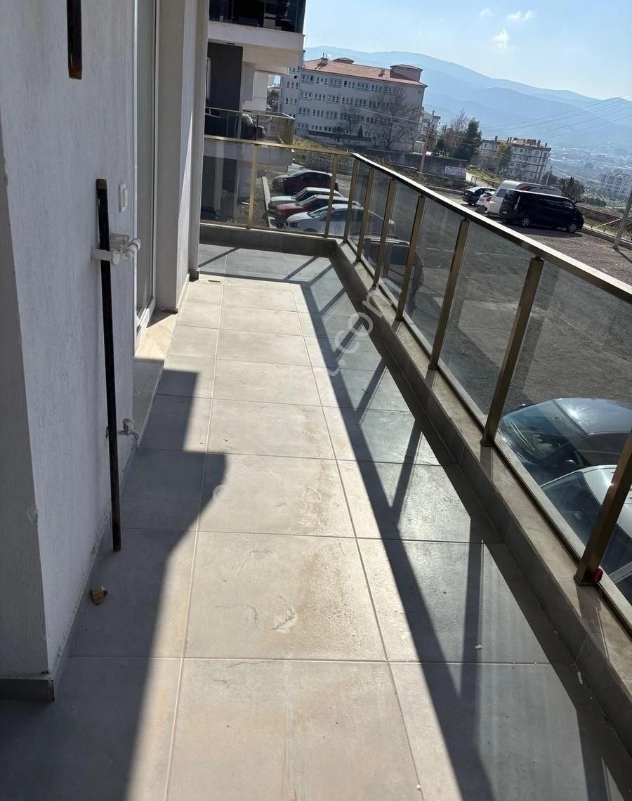 Menemen Atatürk Mh Site İçi Ebeveyn Banyolu 3+1 Arakat Sıfır Daire - Görsel 3
