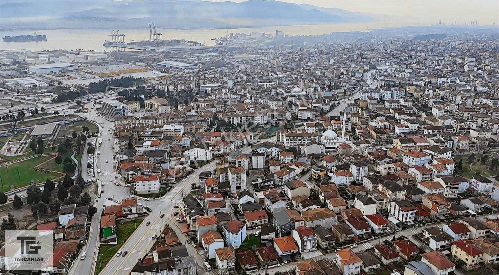 Derince Çınarlı Satılık Konut İmarlı Tarcanlardan Derince Çınarlı'da Yatırımlık Satılık Arsa