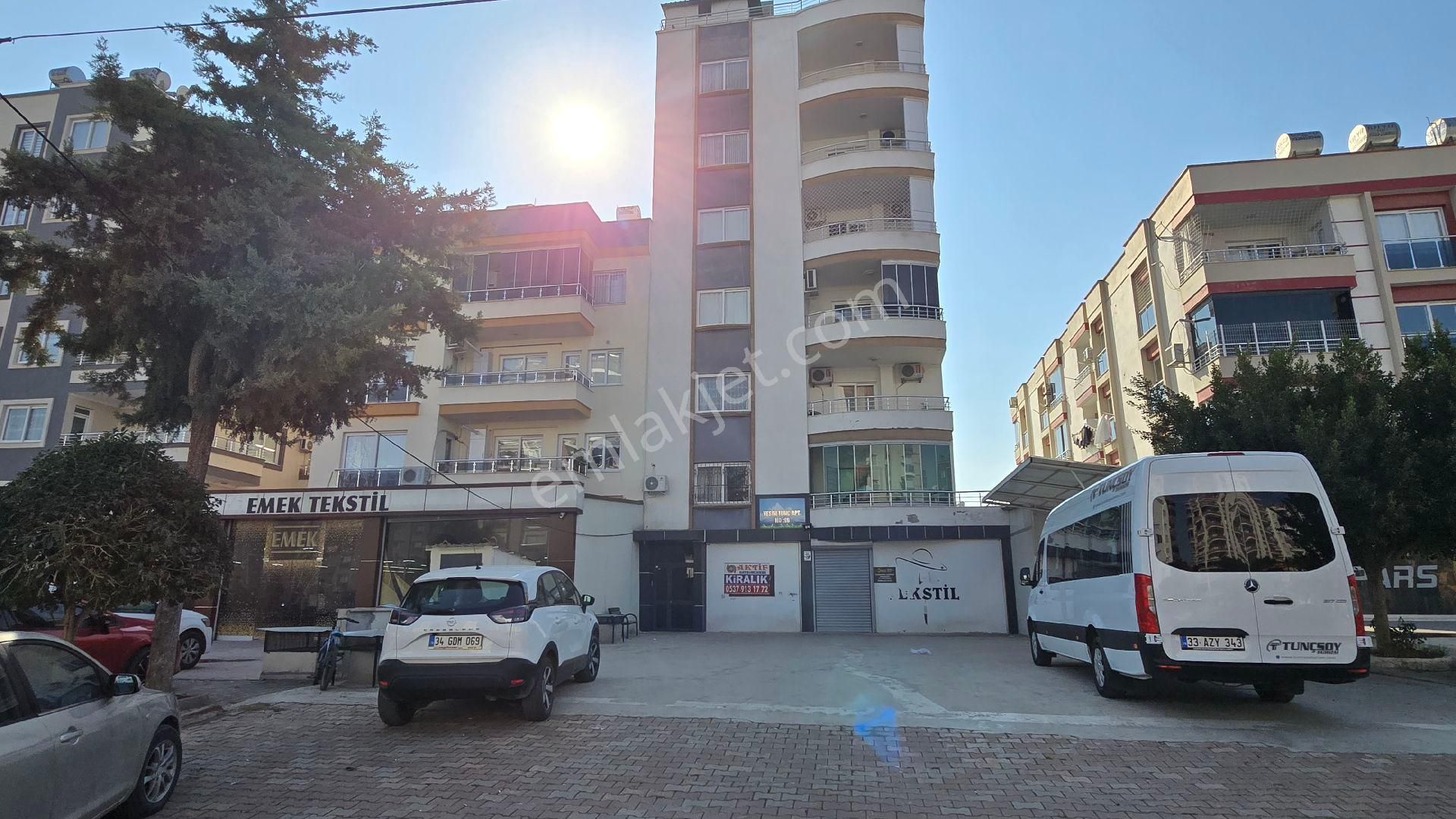 Mersin Toroslar Kiralık Depo Aktif'den 1500m2 Yola Sıfır Kiralık Depo