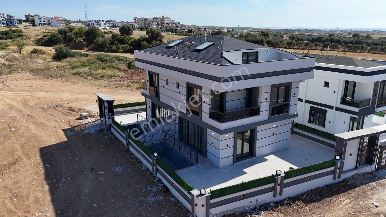 Didim Hisar Satılık Villa Didimde Satılık Köşe Başı Havuzlu Villa