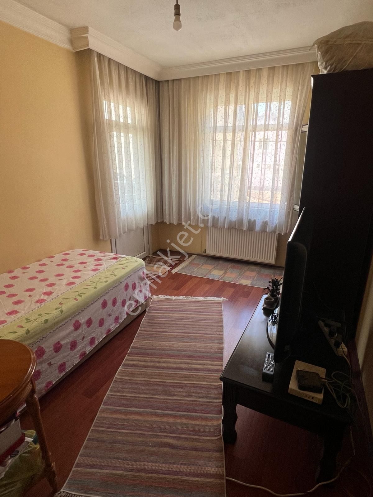 İstanbul Sancaktepe Yunusemre Mah Satılık 3+1 Ara Kat Daire 130 M2 - Görsel 12