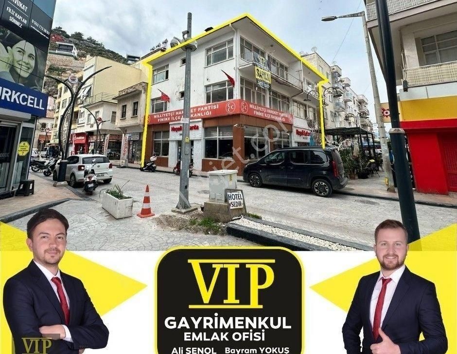 Finike Eski Satılık Dükkan & Mağaza Vip Gayrimenkul'den Çarşı Merkezde Dükkan Ve 4 Adet Daire