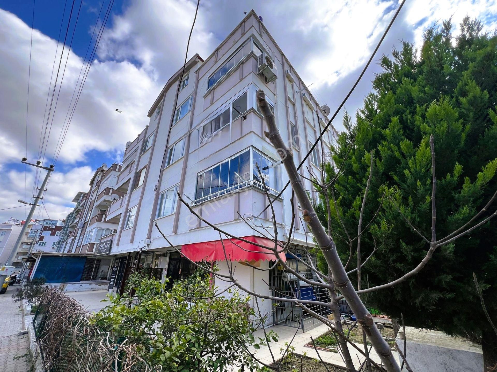 Edremit İkizçay Satılık Daire 🏡🏡alçınar Emlaktan Arakat Öncephe Ayrı Mutfak 2+1🏡🏡