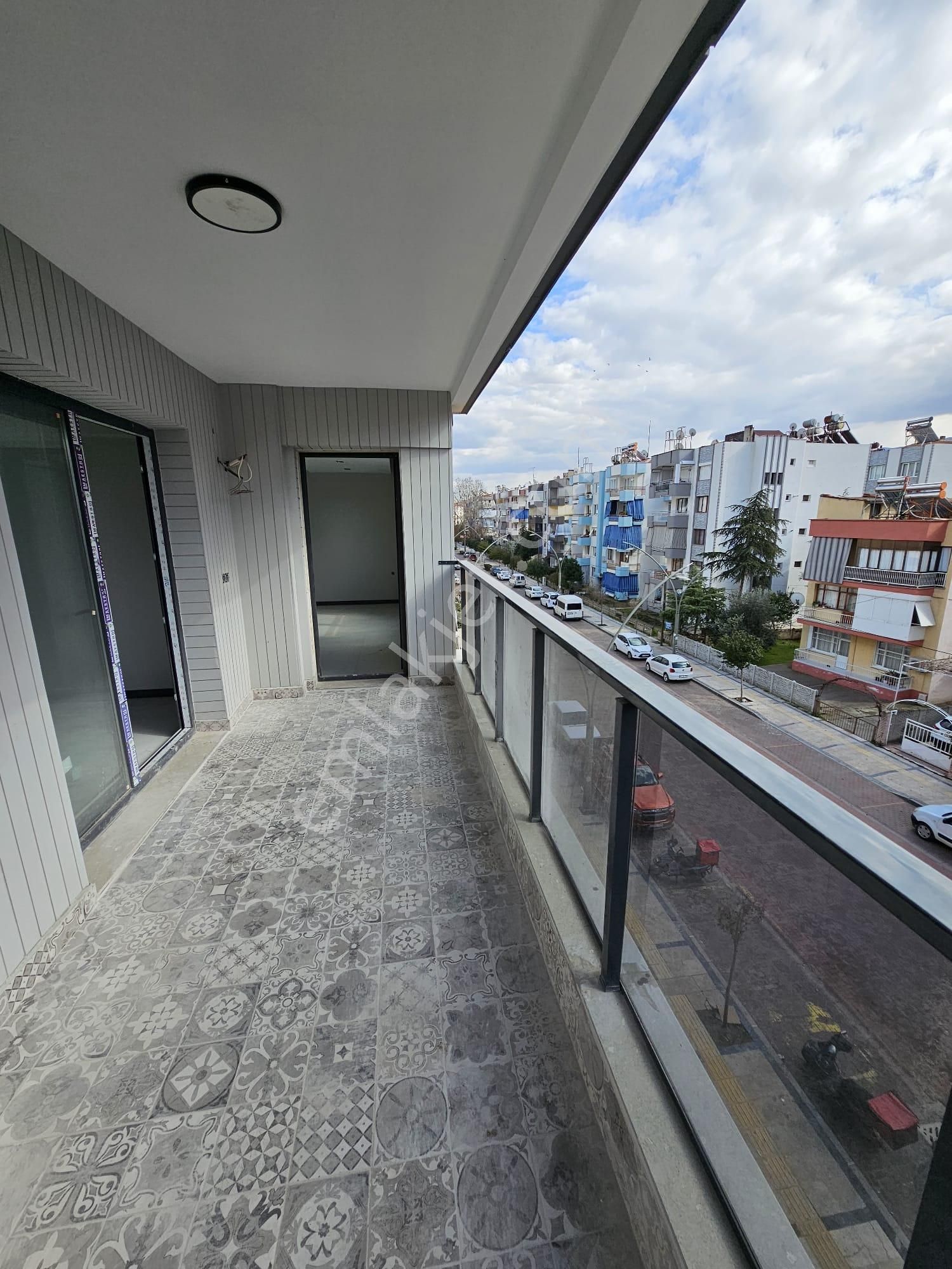 Yuvam Gayrimenkul'den Satılık Salihli Yörük Mah. Çınarlı Cad.eski Mor Kafe Yanı Lüks 3+1 Daire - Görsel 6