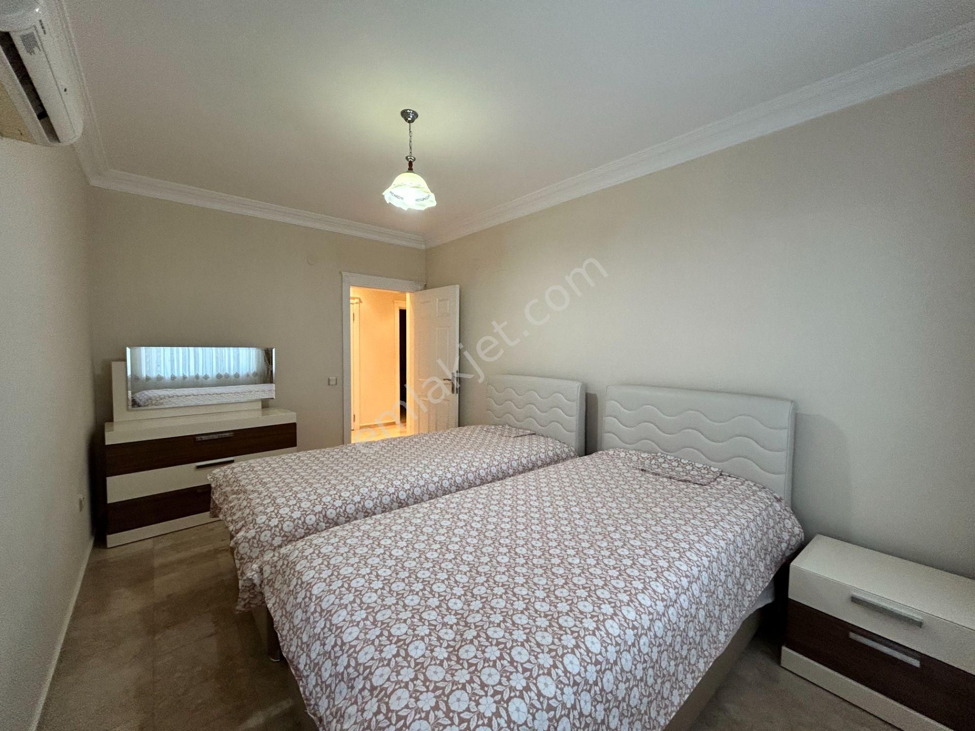 Alanya Cikcilli'de Kiralık 2+1 Site İçi Mobilyalı Manzaralı Daire - Görsel 14