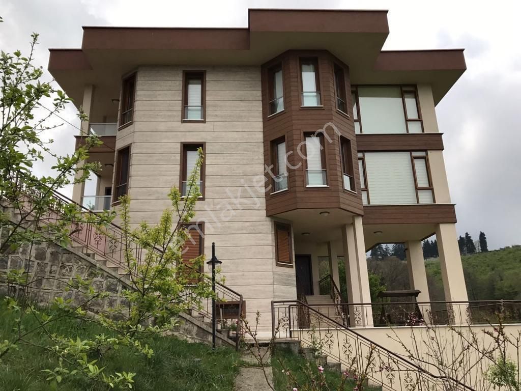 Ortahisar Bulak Satılık Villa Trabzon'da Satılık Villa