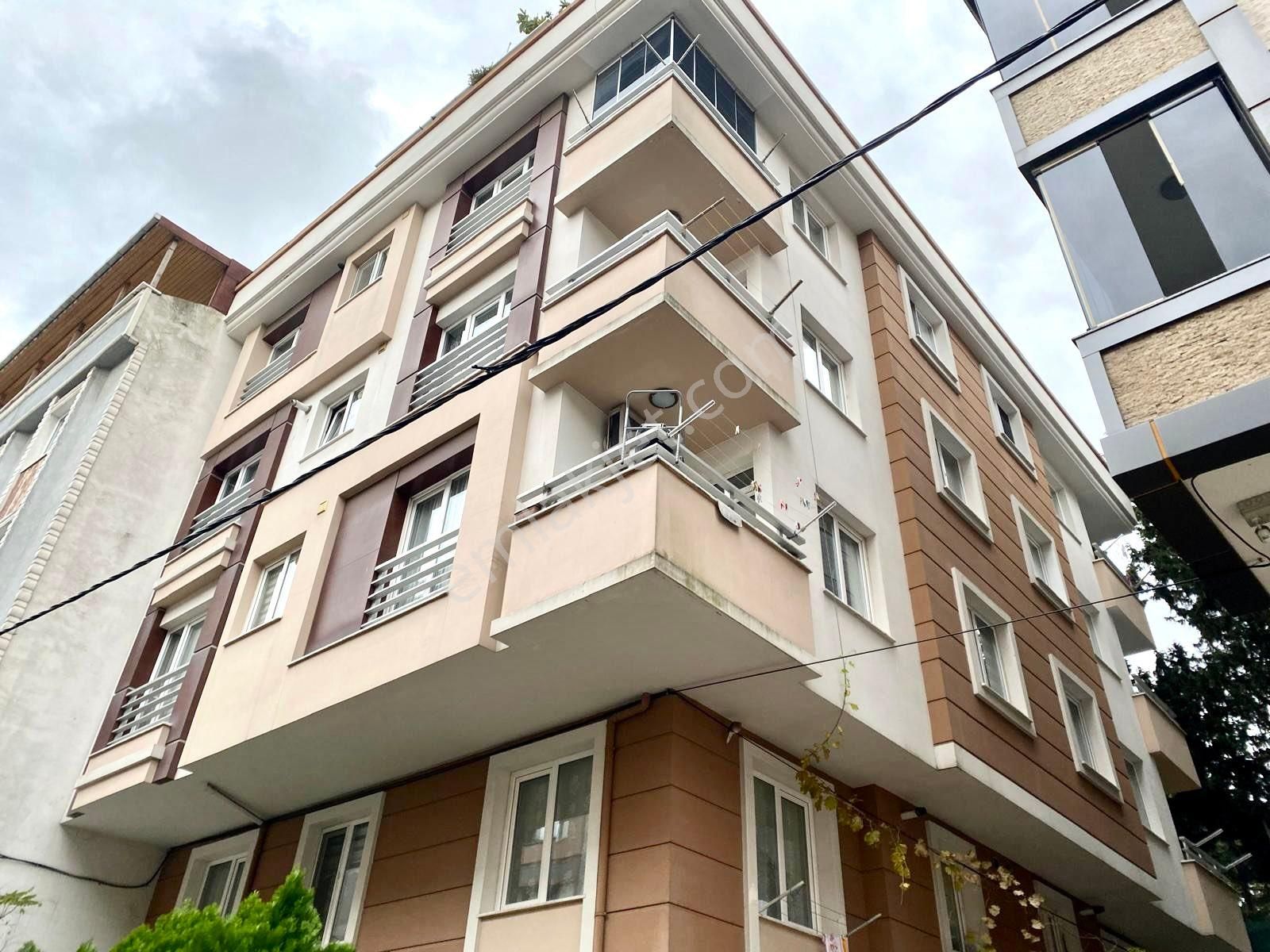 Avcılar Ambarlı Kiralık Daire Belediyenin Yanında 2+1 Yeni Binada 90m2 Kiralık İkinci Kat Daire