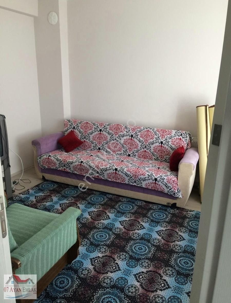 Burdur Merkez Emek Satılık Daire Merkez Emek Mahallesinde Asansörlü Doğalgazlı Ara Katta 2+0