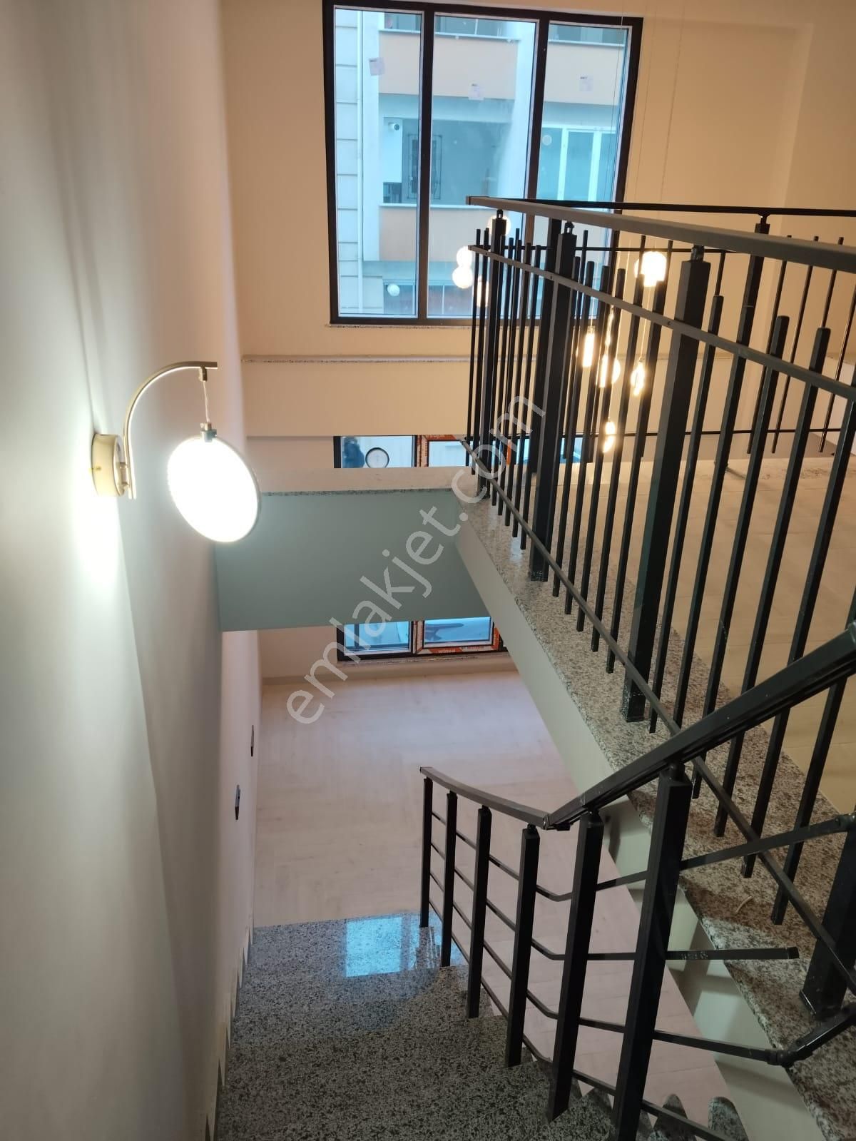 Balıkesir Bandırmada Satılık 1+1 Loft Daire - Görsel 18