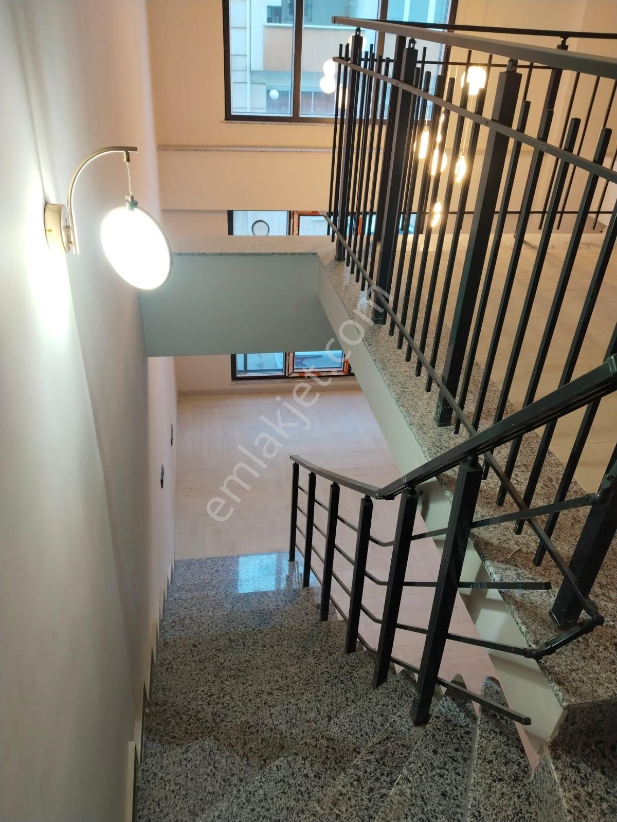 Balıkesir Bandırmada Satılık 1+1 Loft Daire - Görsel 27