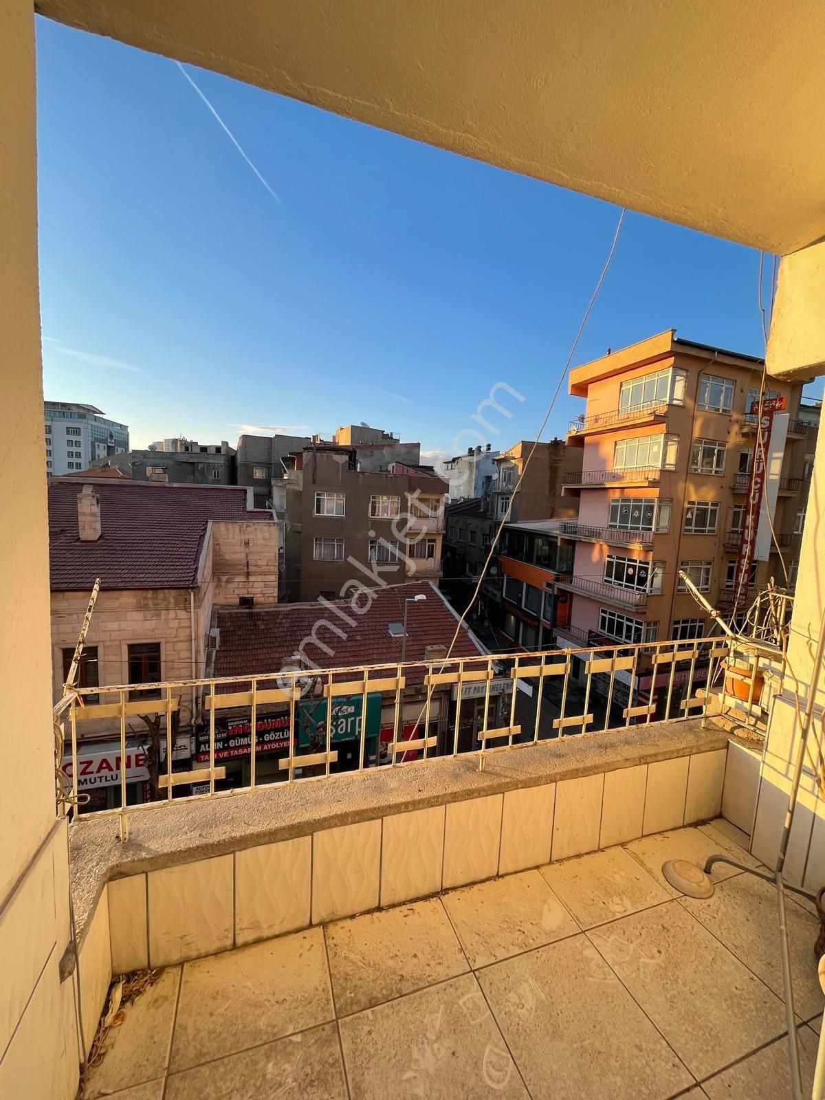 Barış Emlaktan Satılık Yatırımlık Daire - Görsel 3