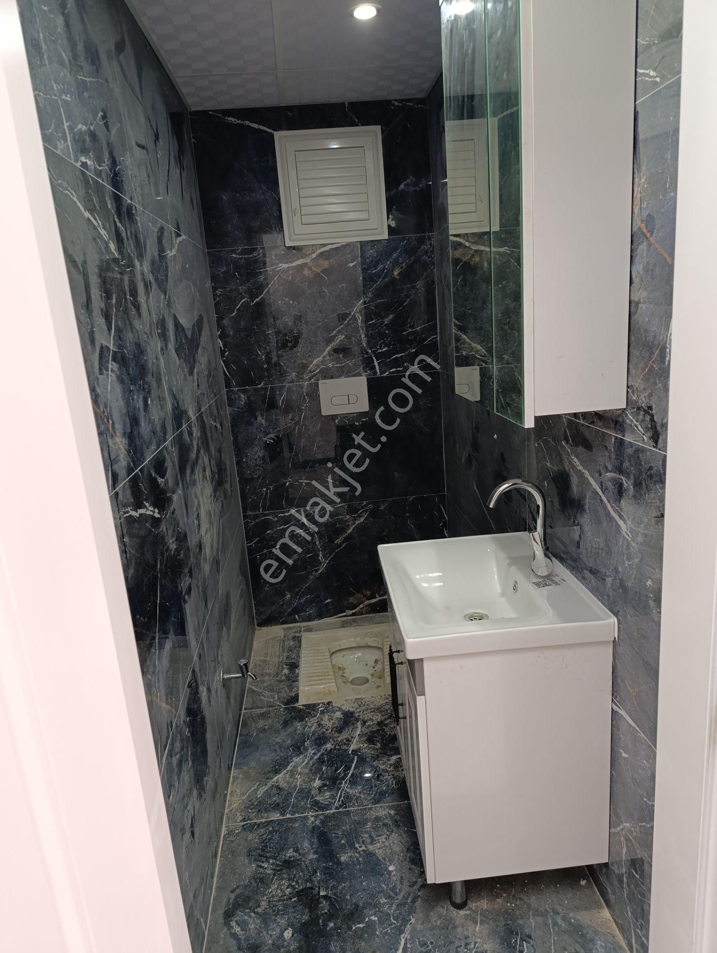 Fesleğen'de 3+1 Satılık Daireler - Görsel 9