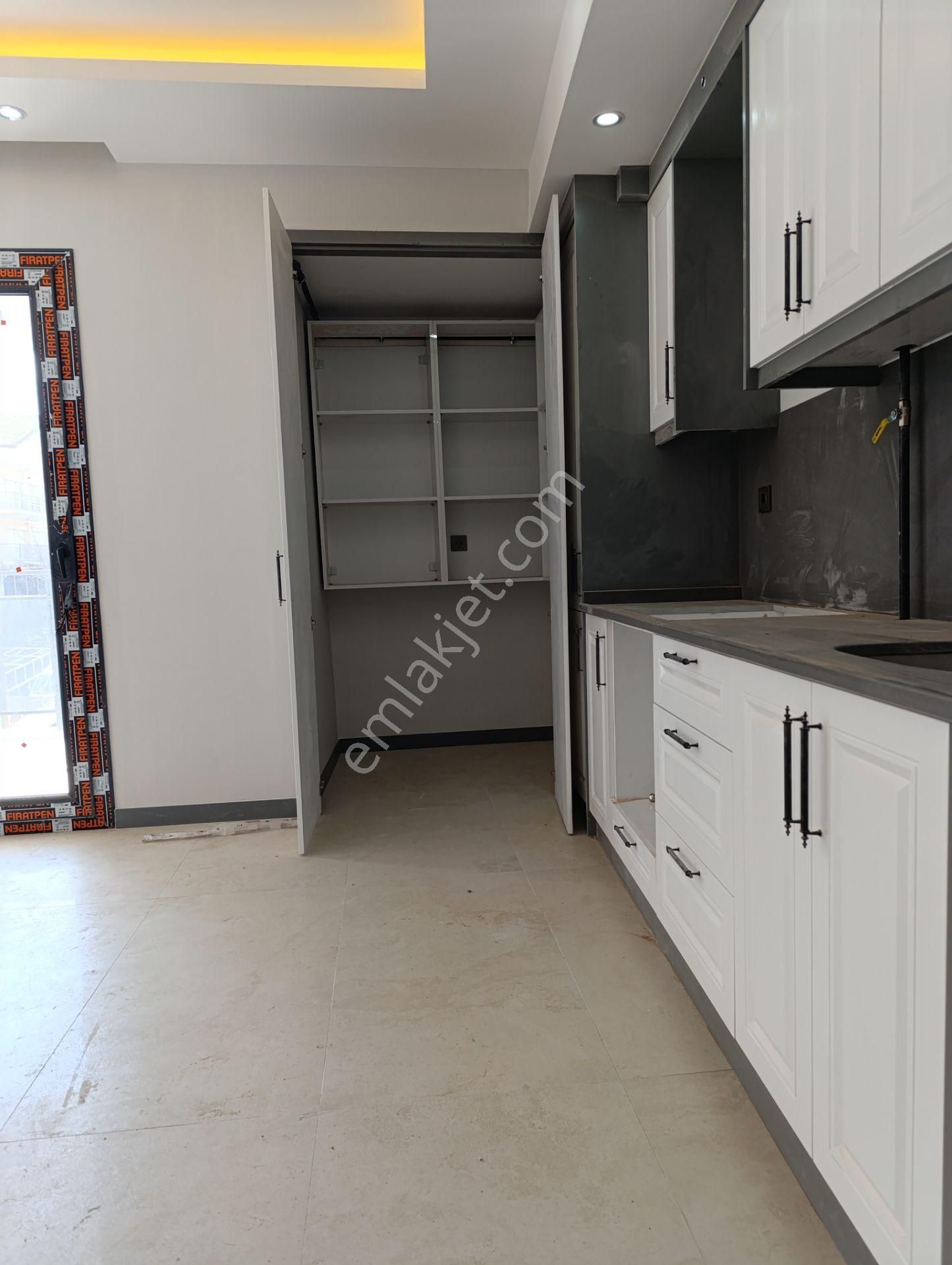 Fesleğen'de 3+1 Satılık Daireler - Görsel 4