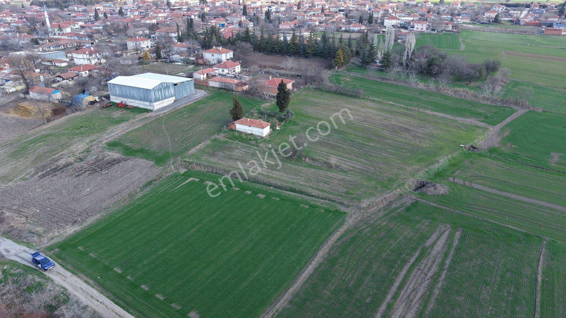 Lüleburgaz Eskitaşlı Köyü Satılık Konut İmarlı Turyap Lüleburgaz'dan Eskitaşlı Köyünde 1062 M2 Satılık İmarlı Arsa