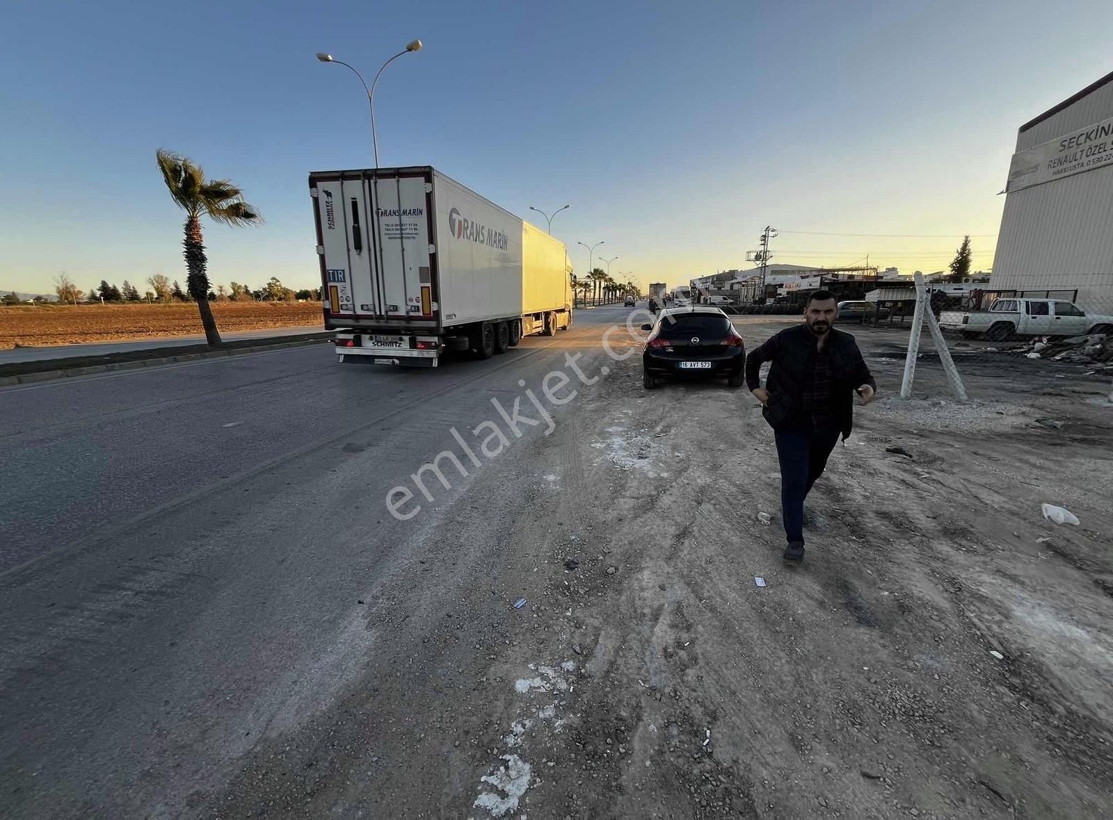 Yüreğir Mutlu Kiralık Dükkan & Mağaza Deniz Emlaktan Kiralık Sezai Karakoç Bulvarı Üzeri