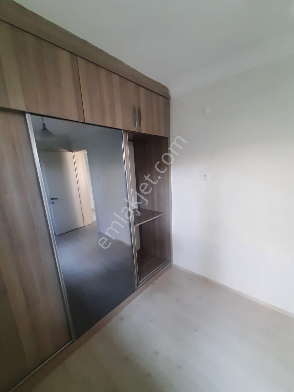 Bornova Atatürk Mah. 3+1 Kiralık Daire - Görsel 17