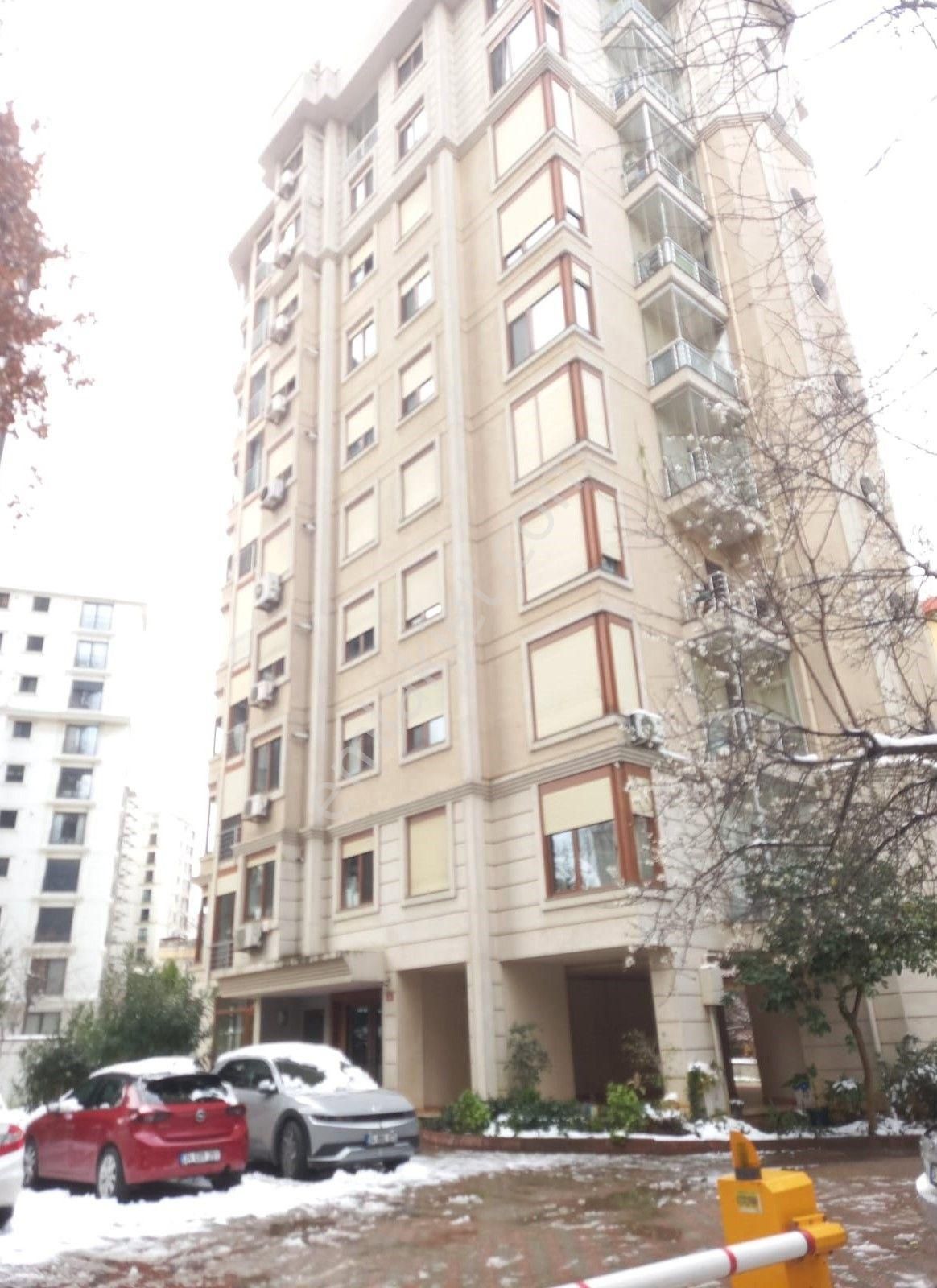 Kadıköy Zühtüpaşa Satılık Daire Bağdat Caddesi Ve Marmaraya Yakın Satılık 5+2 Net 270 M2 Dubleks Daire