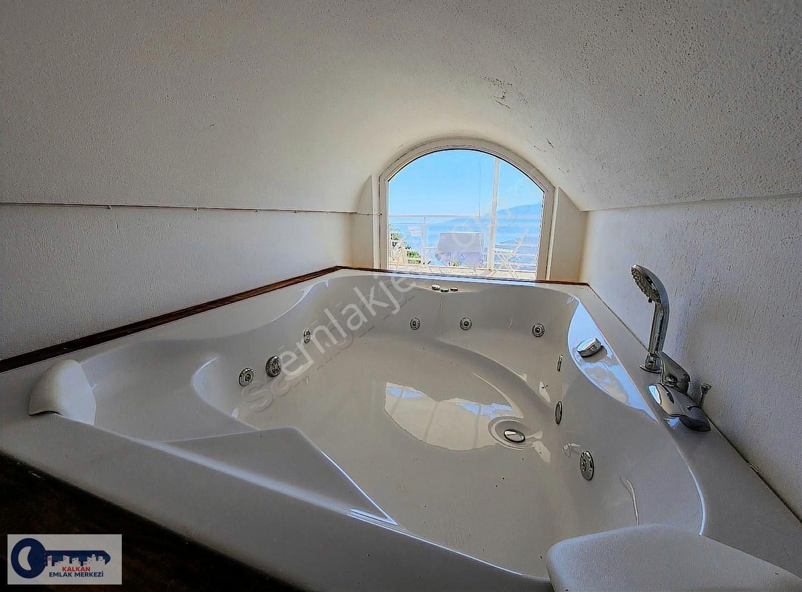 Kalkan'da Deniz Manzaralı Süresiz Belgeli Taş Villa - Görsel 9