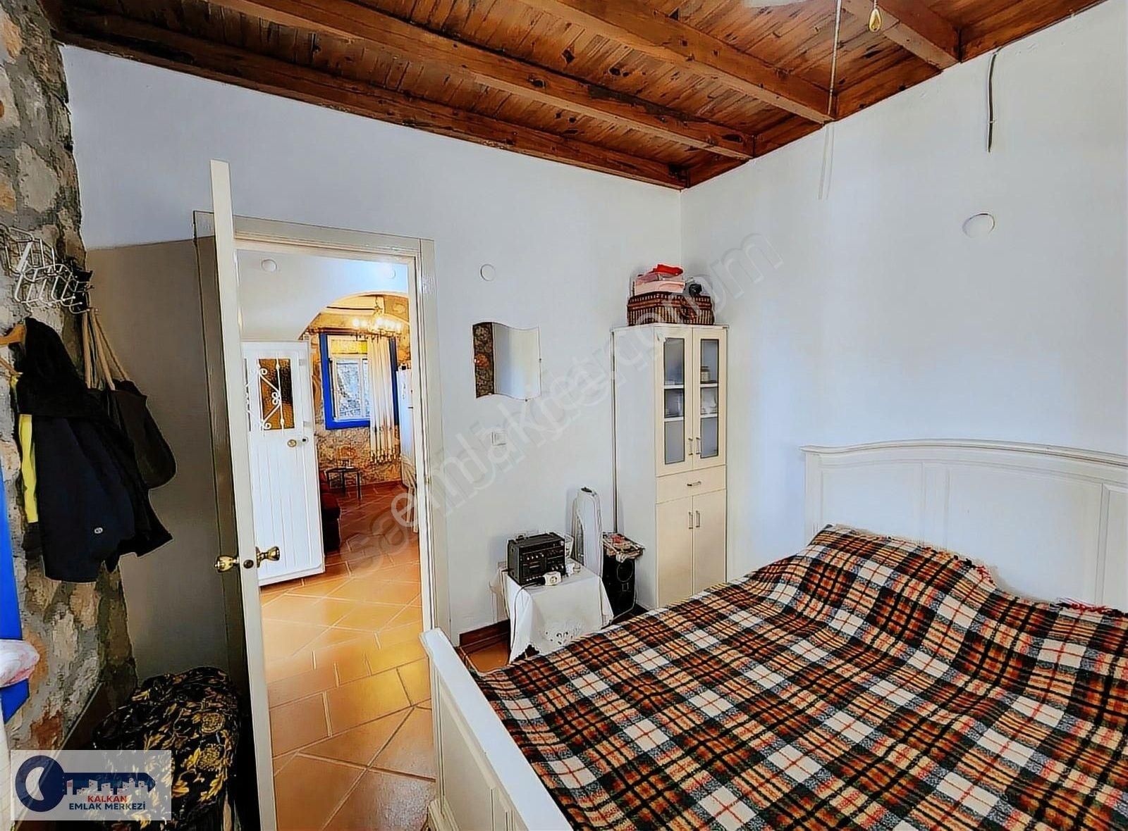 Kalkan'da Deniz Manzaralı Süresiz Belgeli Taş Villa - Görsel 7