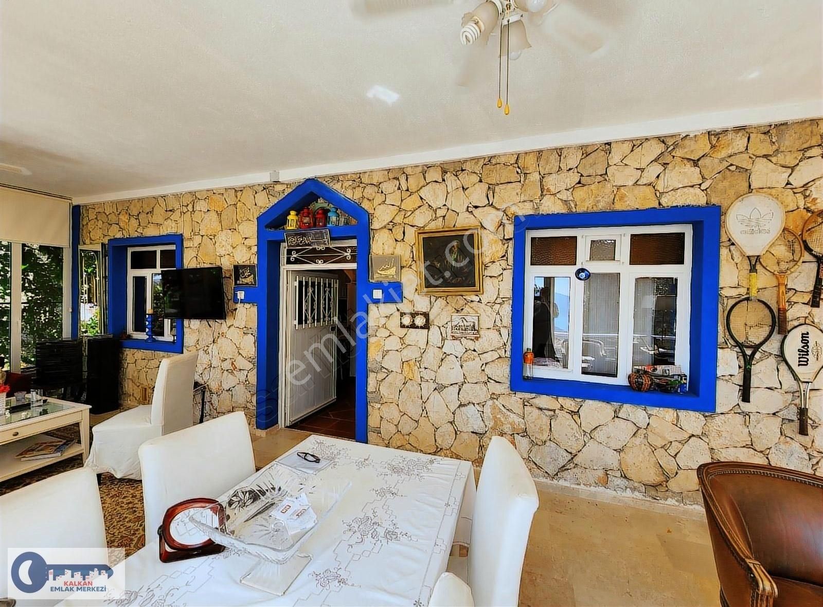 Kalkan'da Deniz Manzaralı Süresiz Belgeli Taş Villa - Görsel 2