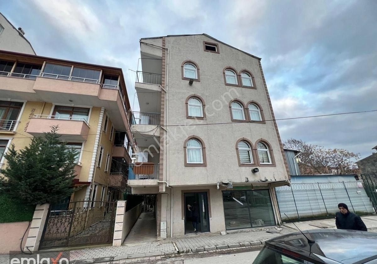 İzmit Yenişehir Kiralık Daire Emlaxo'dan Yenişehir Mahallesinde Kiralık 1+1 Daire