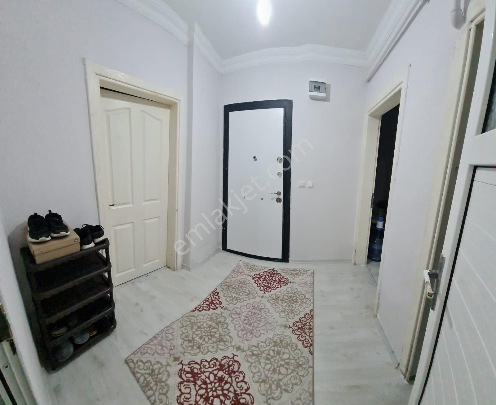 Cınarcık 1+1 Kiralık Daire Jandarma Sokagında