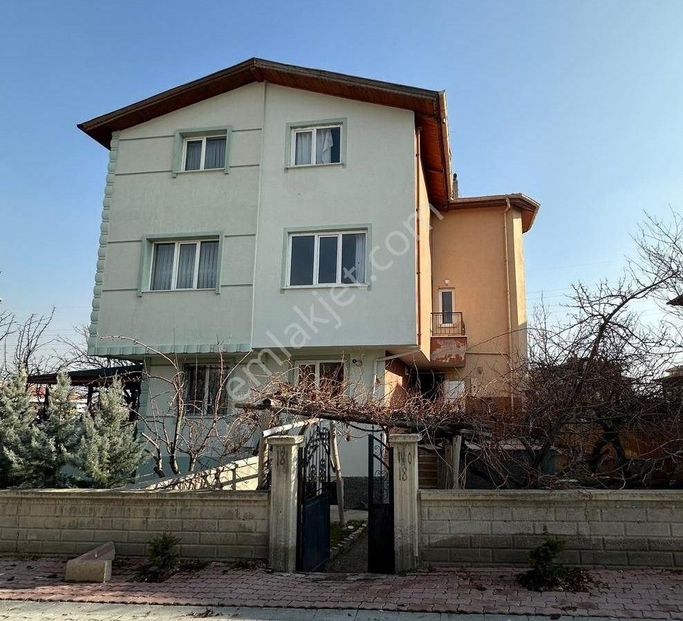 Selçuklu Sille Ak Satılık Villa Emlakyap'tan Sille Ak Mahallesinde 5+1 Satılık Villa