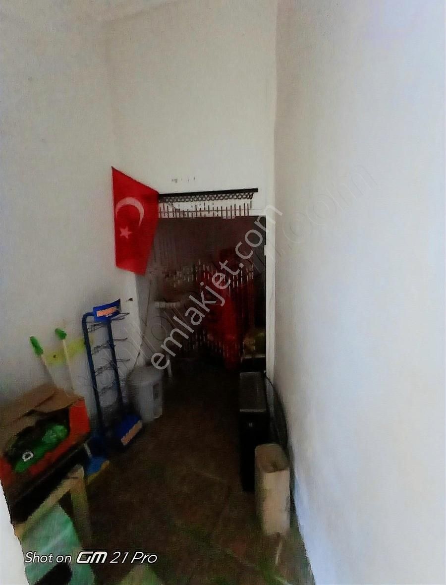 Bağcılar Merkez Kiralık Dükkan & Mağaza Bağcılar Merkez Mahallesinde Kiralık Düz Giriş Dükkan Cadde Yanı