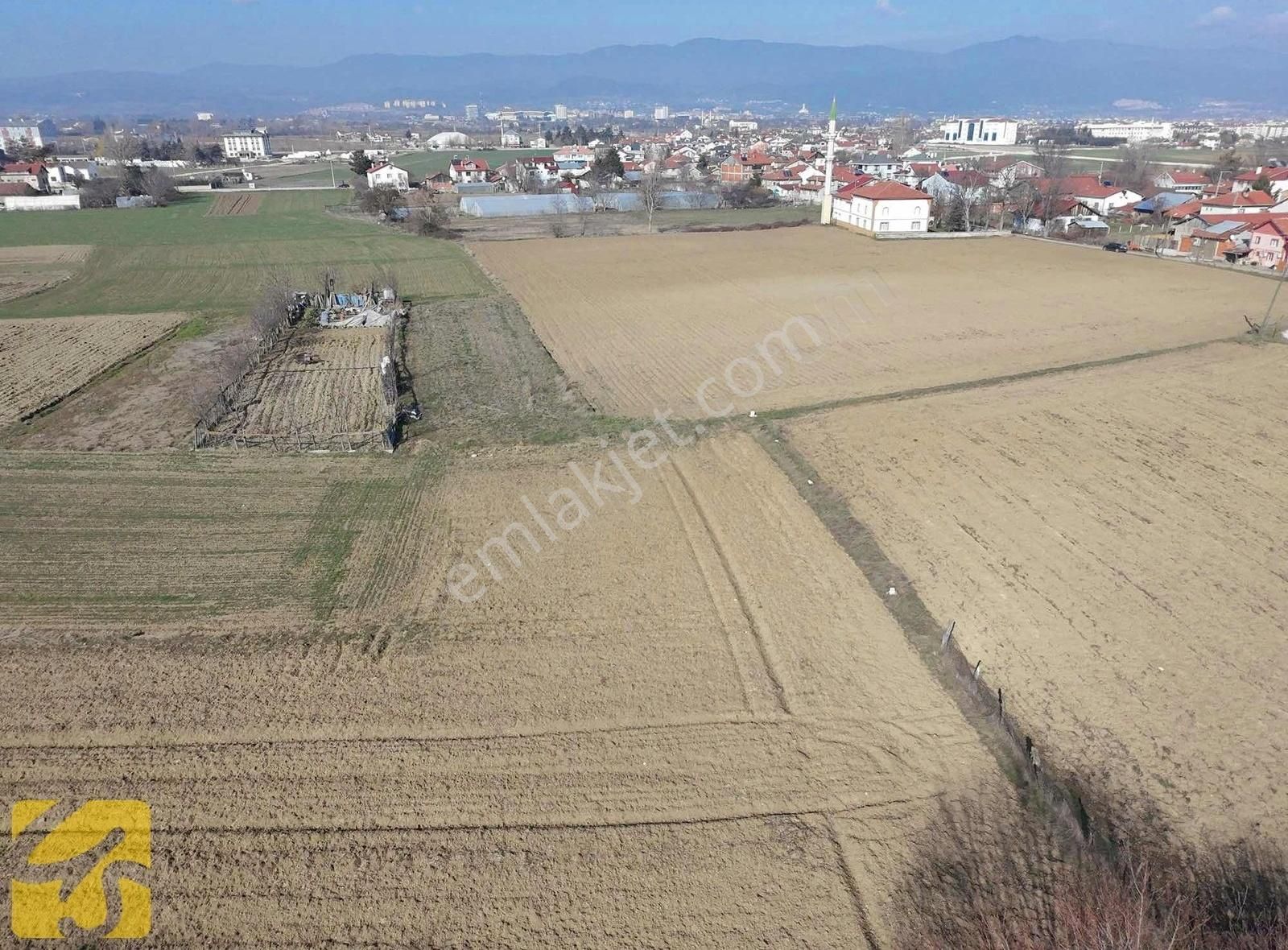 Bolu Merkez Seyit Satılık Konut İmarlı Seyit Afşar Mahallesinde Villa Yapımına Uygun Satılık Arsa