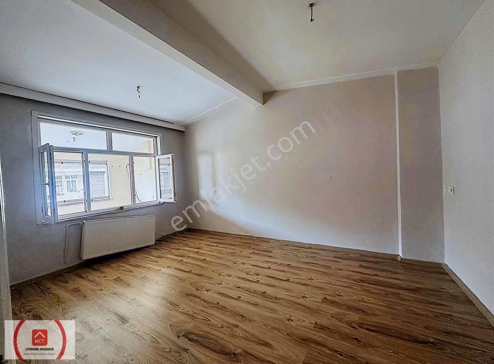 Sultangazi Yunus Emre Kiralık Daire Mct'den Suryapıya Yakın Kiralık 3+1 Teras Kat Daire