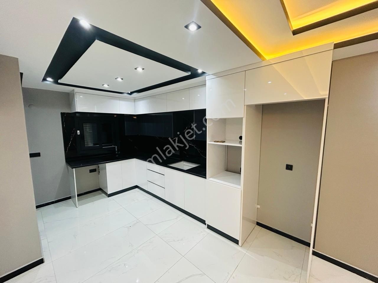 Mavişehir’de Doğayla İç İçe Lüks Müstakil Villa! - Görsel 9