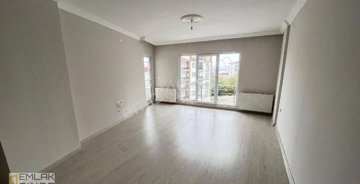 Sinop Merkez Zeytinlik Satılık Daire Emlaksinop'tan Zeytinlik Mahallesi'nde Satılık 2+1 90m² Daire