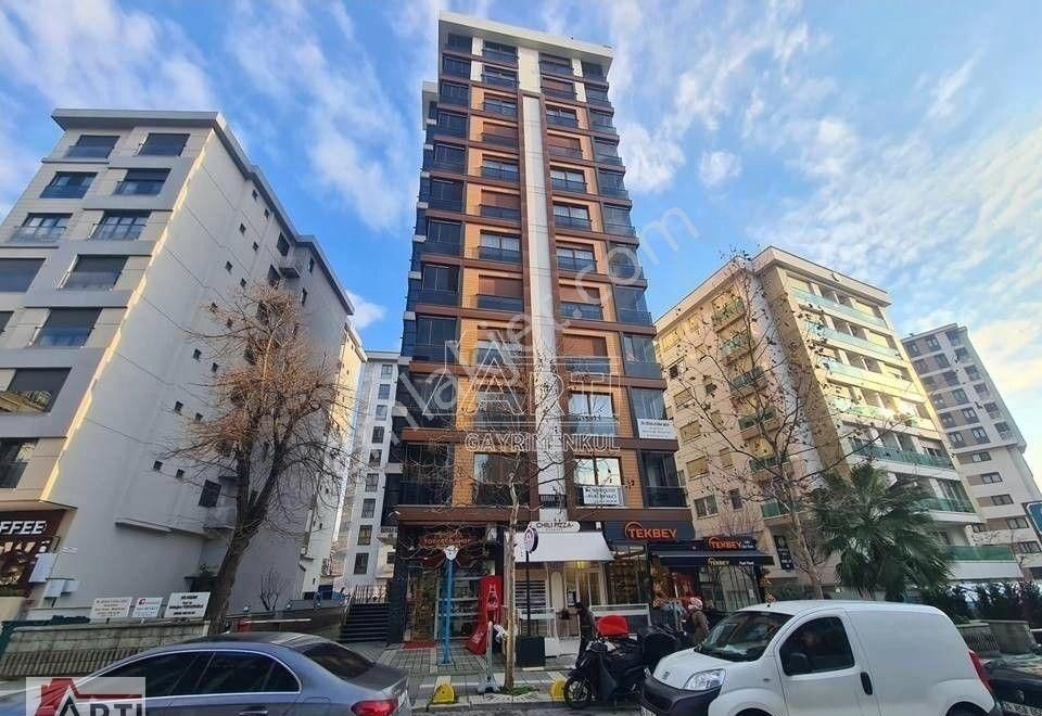 Kadıköy Suadiye Kiralık Daire Suadiye De Balkonlu Ebeveynli Metro Marmaray Yakını 3+1 Kiralık Daire