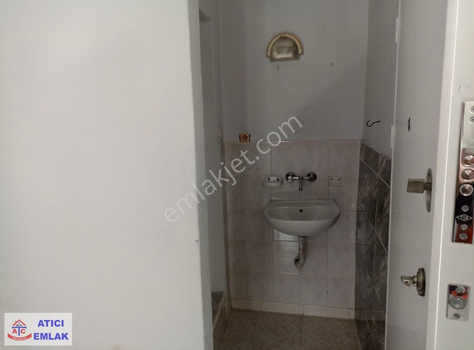 Sarıçam Yeşiltepe Kiralık Müstakil Ev Atıcı Emlak'tan Yeşiltepe Kombili 2+1 Kiralık Müstakil Ev