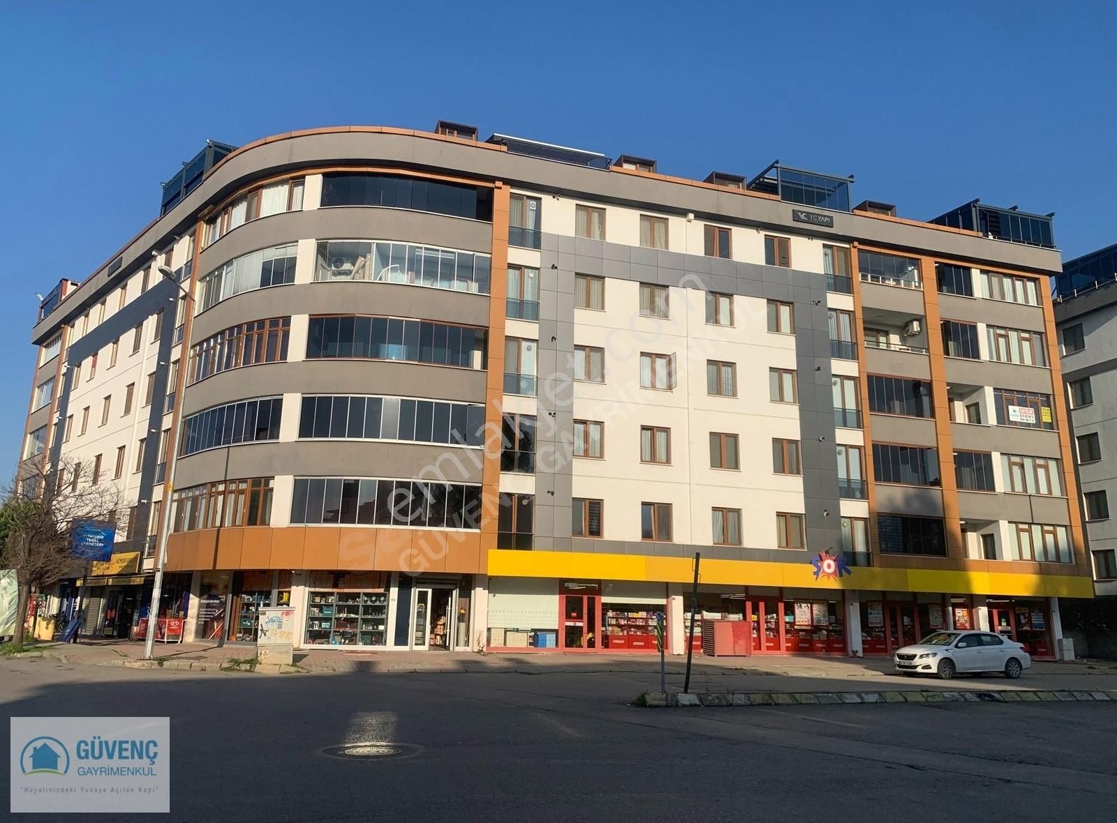 İstanbul Tuzla Site İçerisinde Satılık Daire Güvenç'den Devri Tuzla Sitesi'nde Satılık Güney Cephe Ara Kat...