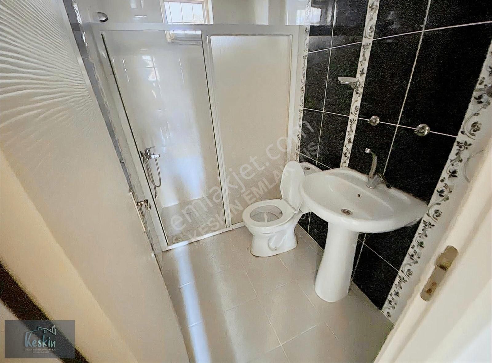 Kepez Erenköy Kiralık Daire Erenköy Yüksek Giriş 2+1 Aile Apartmanı