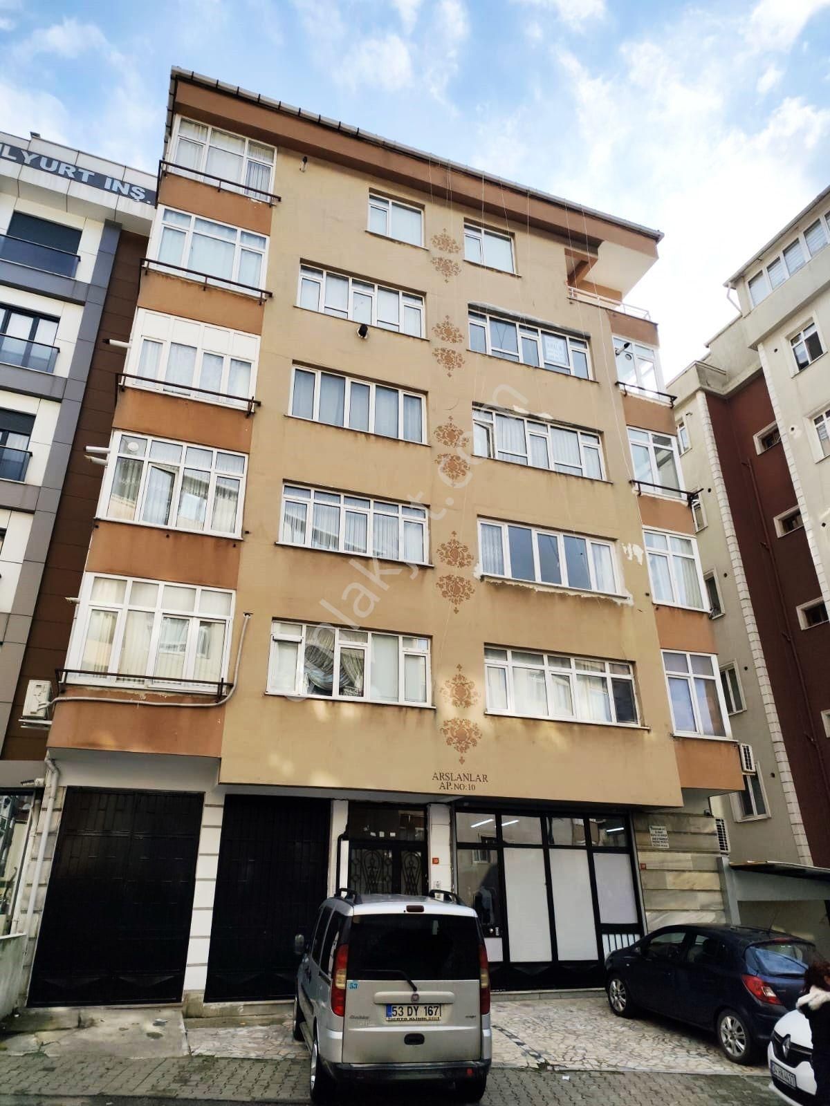 İstanbul Kartal Havalimanına Yakın Kiralık Daire Mertcan Dan Soğanlık Çarşıya Yürüme 2+1 Kapalı Balkonlu Fırsat Kiralık