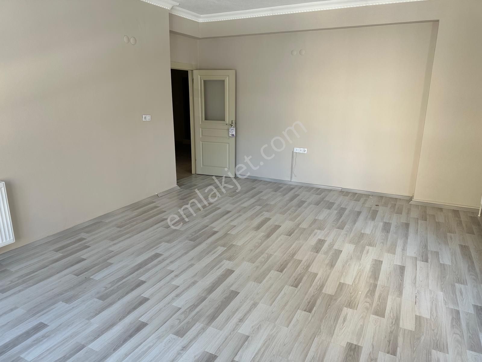 Yerköy Haşim Kılıç Kiralık Daire Kiralık Daire 3+1 Şehit Erdal Aytaç Cad.