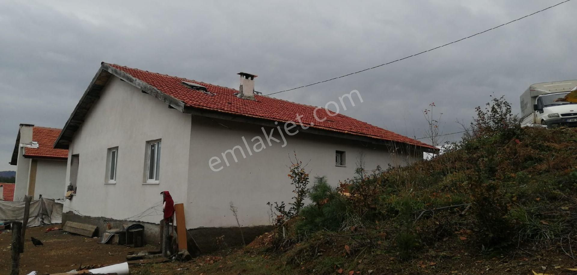 Doğanyurt Düzağaç Köyü (Erencik) Satılık Müstakil Ev Satılık Müstakil Ev