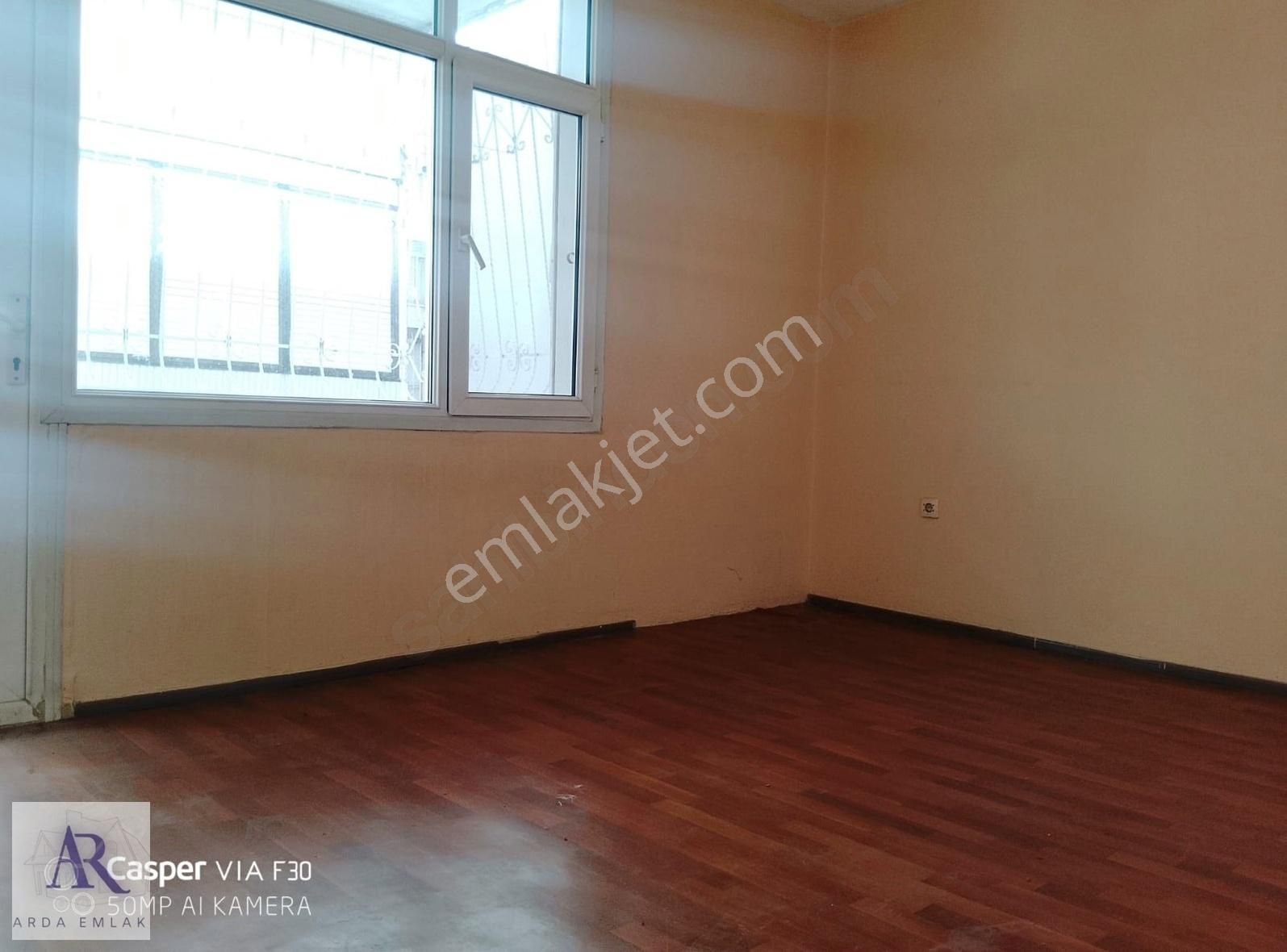 Karşıyaka Merkezde Çift Cephe Çift Balkon Ara Kat Daire. - Görsel 6