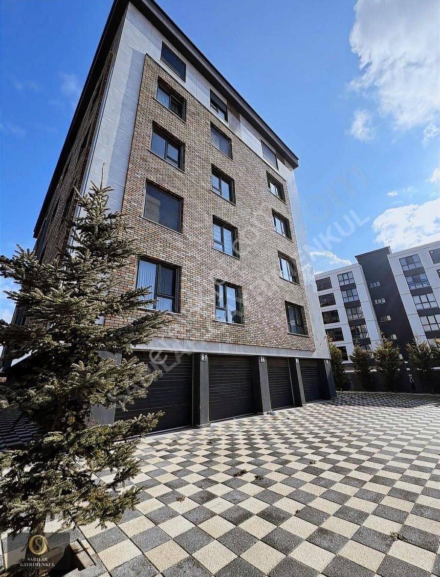 Tepebaşı Batıkent Satılık Daire Sarılar Gm'den Batıkent Arakat Giyinme Odalı 210m² Satılık Daire