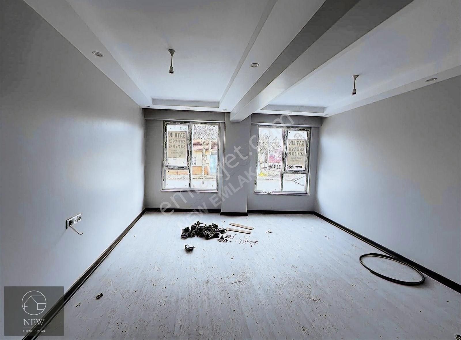 New Emlak'tan Esentepe Mahallesin De 2+0 70m2 Lüks Apart Daire