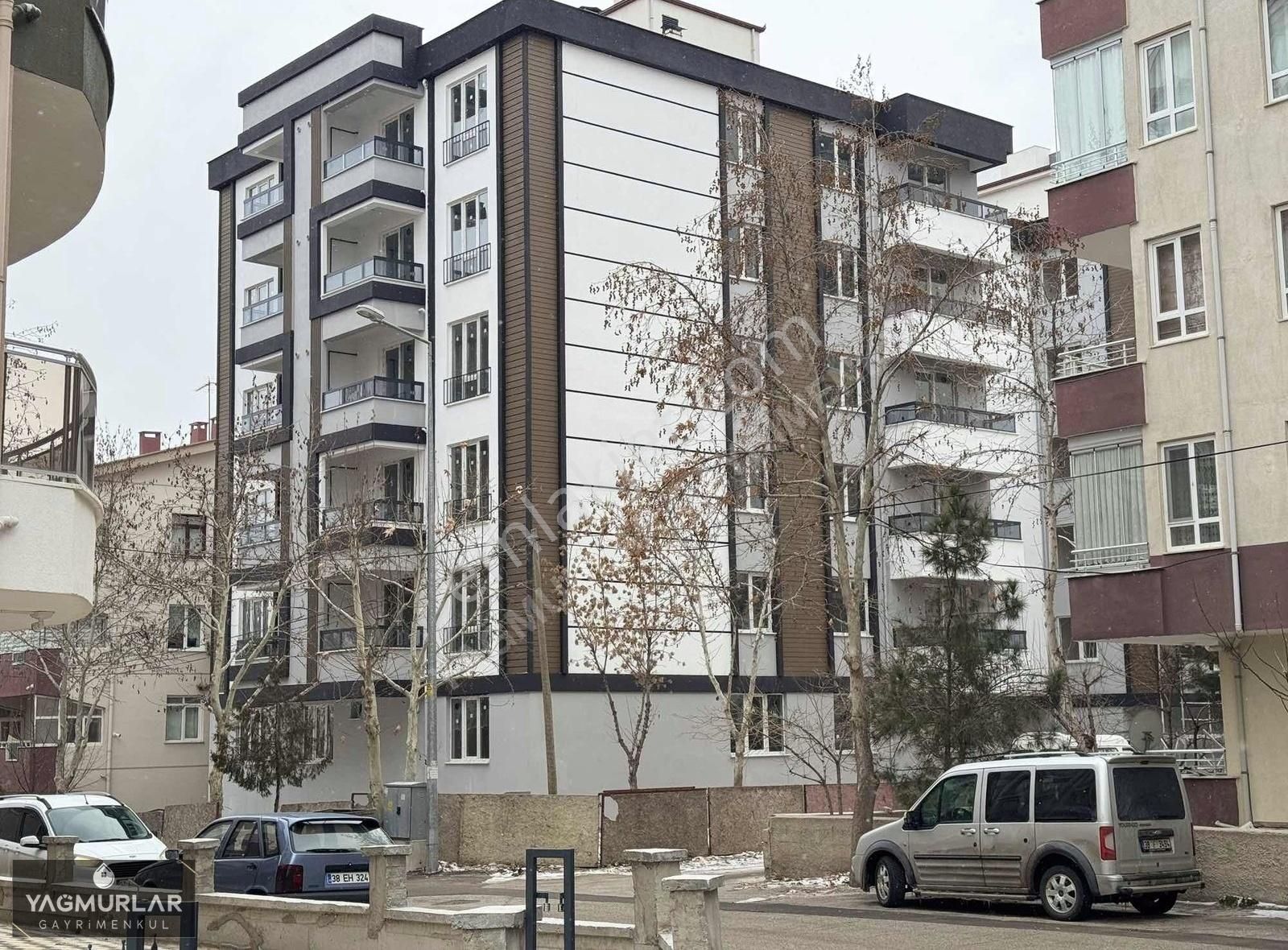 Niğde Merkez Aşağı Kayabaşı Satılık Daire Yağmurlar'dan Bor Yolu Umt Yapı 1+1 Ful Yapılı Satılık Daireler.