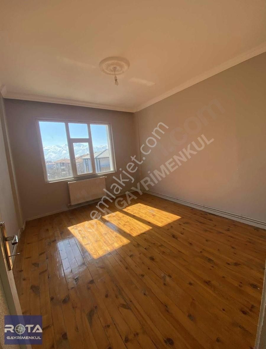 Erzincan Merkez Kazım Karabekir Kiralık Daire Rota Gayrimenkul'den Kiralık 3+1 Daire