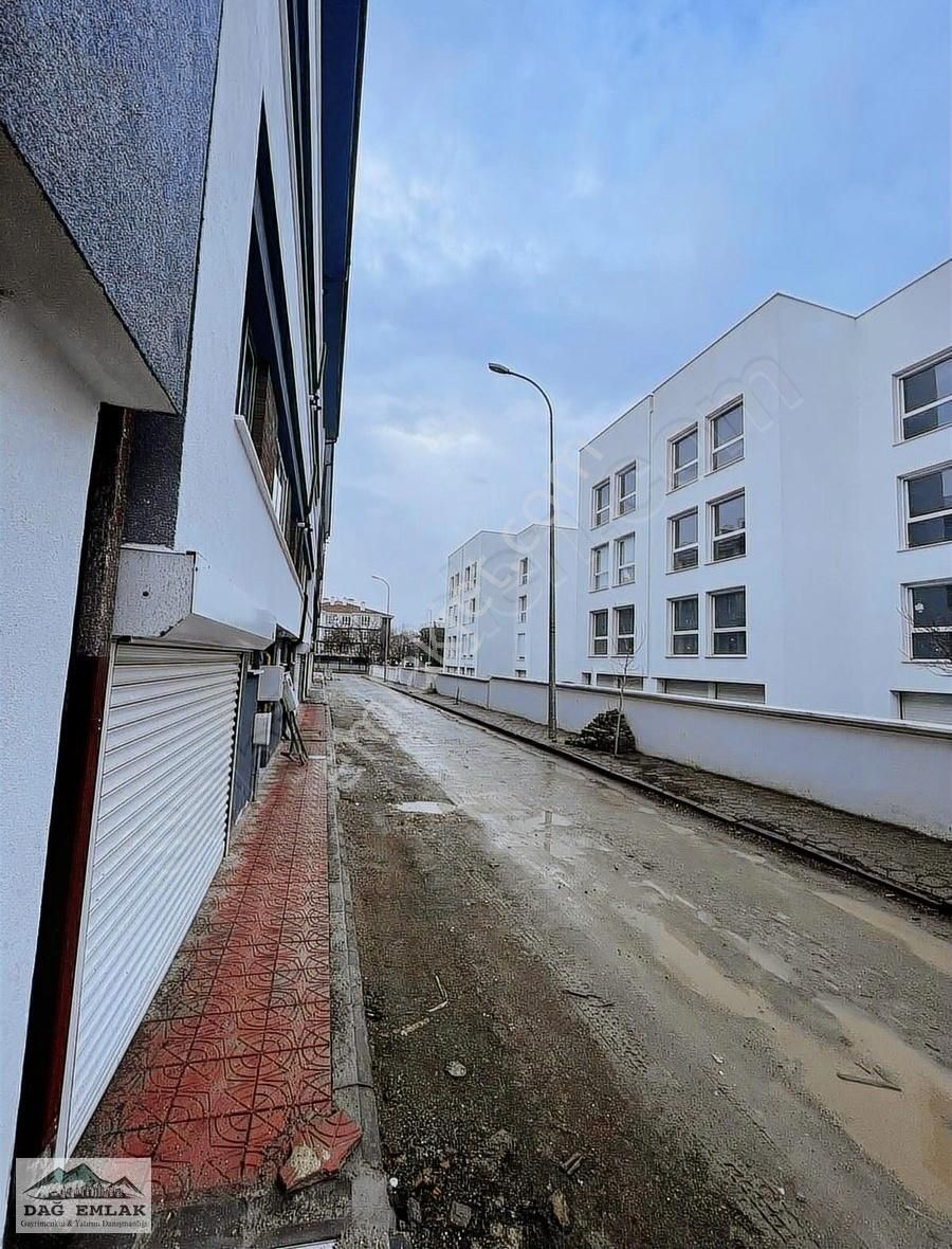 Tepebaşı Batıkent Satılık Daire Dağ Emlak// Batıkent Mah.ebeveyn Banyolu 3+1 140m2 Lüx Daireler