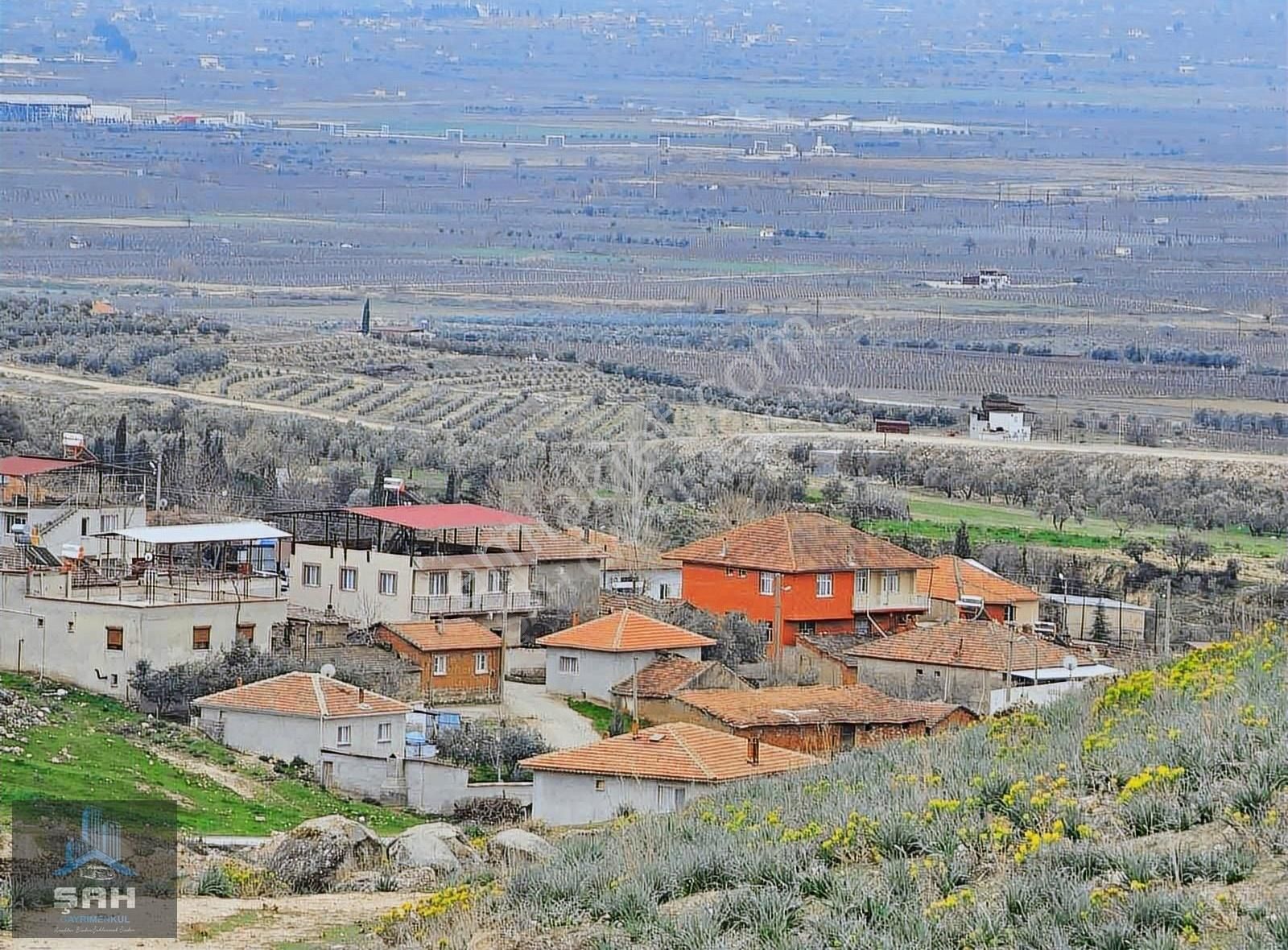 Alaşehir Toygar Satılık Tarla Şah'tan Toygar Mah'de Anayola Sıfır Satılık Tarla